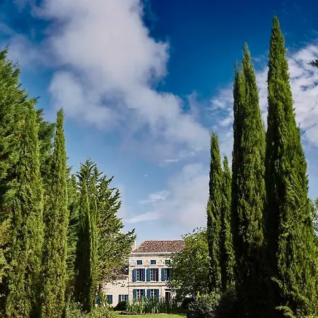 Manoir Laurette Bed & Breakfast *