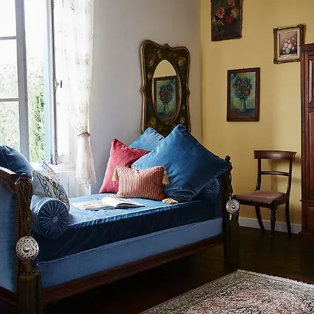 Manoir Laurette Bed & Breakfast *